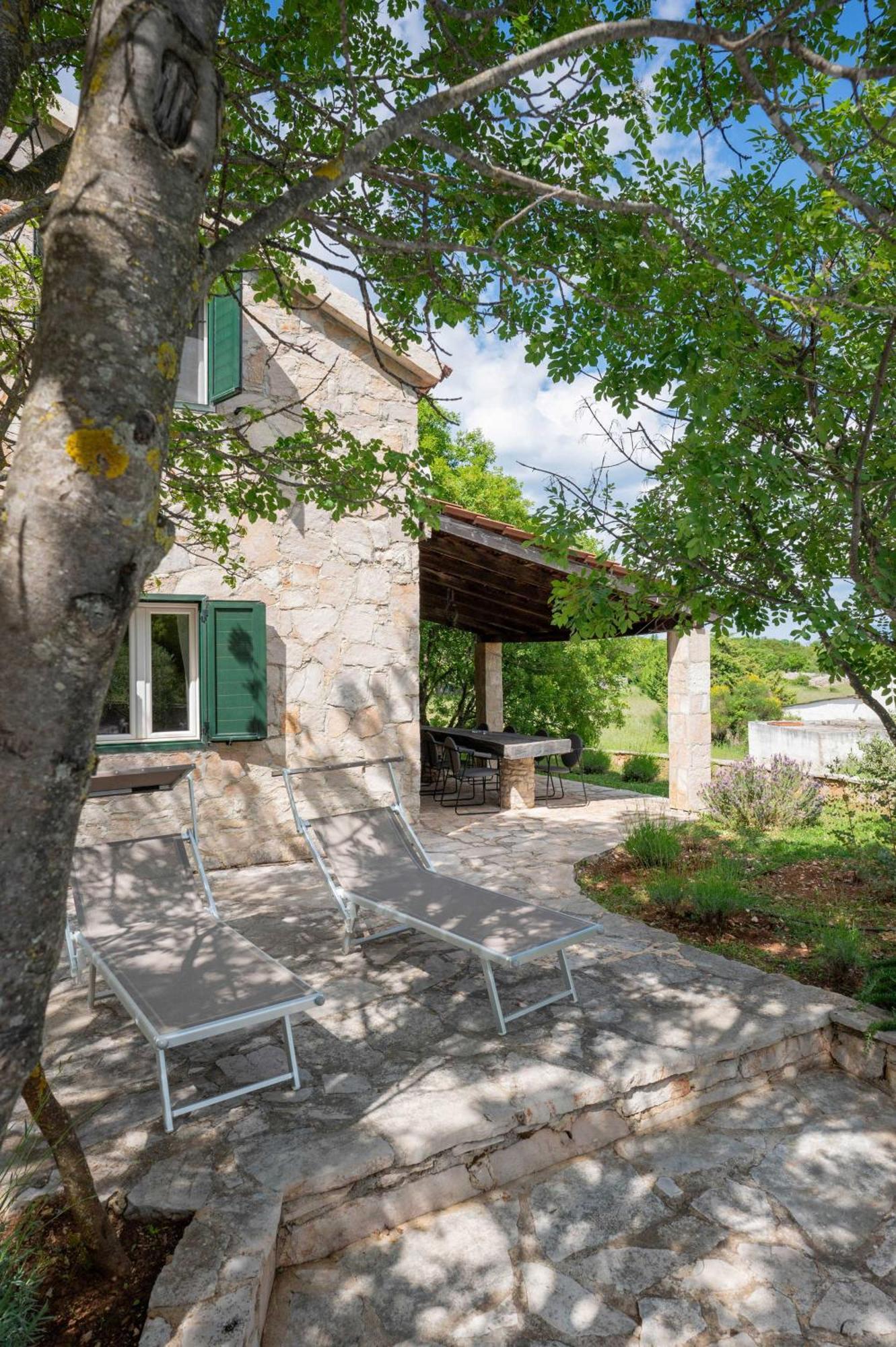 Nono Ban Hotel & Villa Gornji Humac Exterior photo